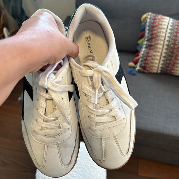 No Boundaries Women’s White and Black Lace Up Sports Sneakers Size 7 - Picture 6 of 6